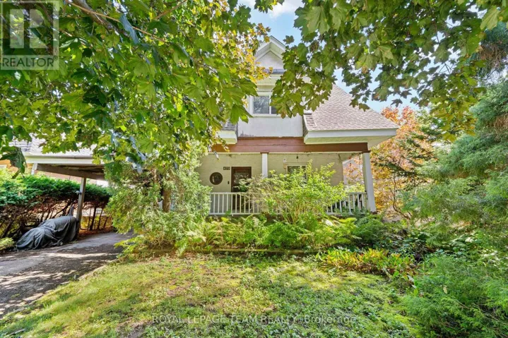 479 FRASER AVENUE, Ottawa, Ontario K2A2R1