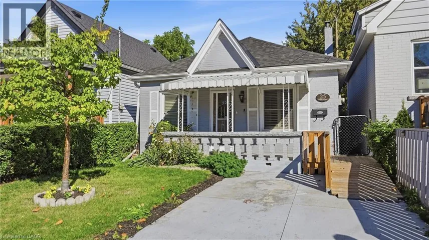 25 HOPE Avenue, Hamilton, Ontario L8H2E1