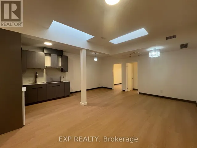 5 - 268 OTTAWA STREET N, Hamilton (Crown Point), Ontario L8H3Z9
