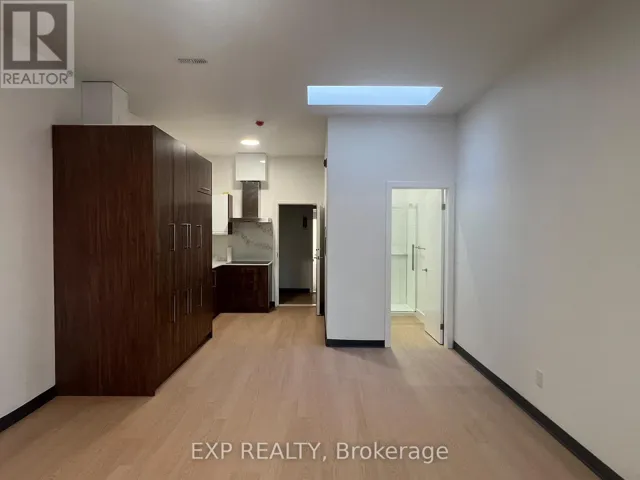 2 - 268 OTTAWA STREET N, Hamilton (Crown Point), Ontario L8H3Z9