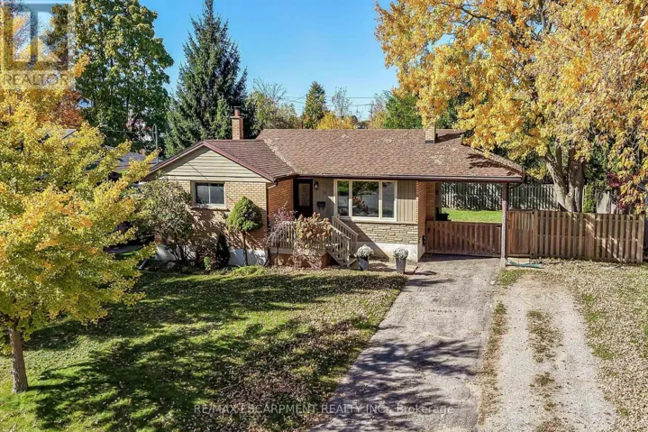 17 TRANQUILITY STREET, Brantford, Ontario N3R3H6