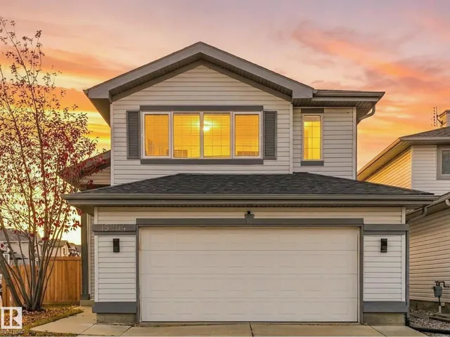 15204 44 ST NW, Edmonton, Alberta T5Y3C4