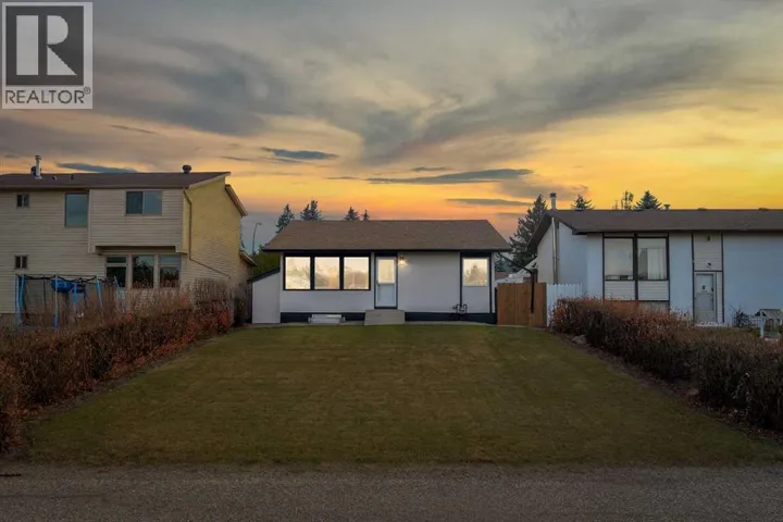 3032 32A Avenue SE, Calgary, Alberta T2B0J3