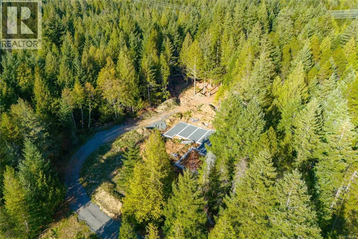 2969 McLean Lane, Qualicum Beach, British Columbia V9K2L7