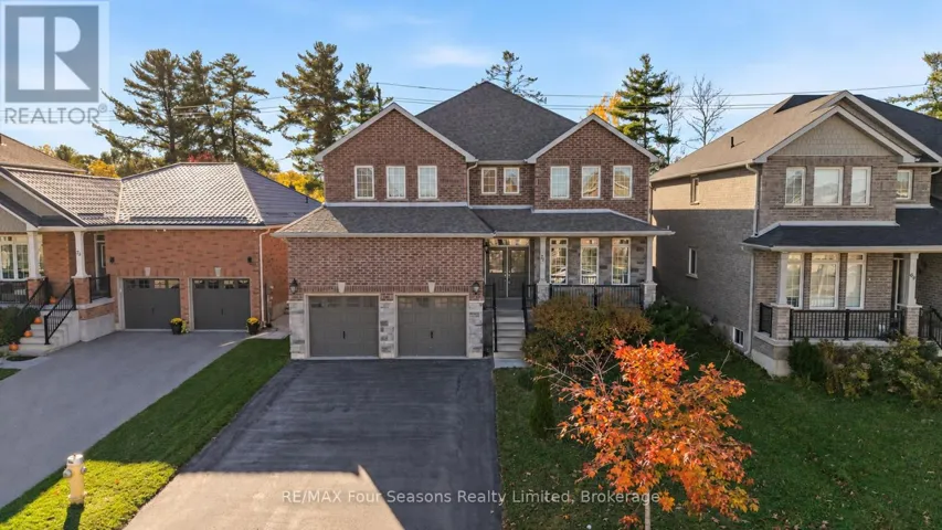 Welcome to 71 Lockerbie Crescent, Collingwood