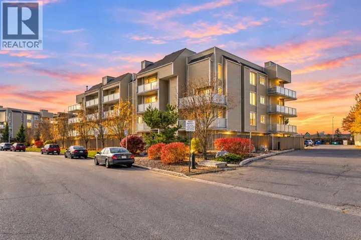 402, 3747 42 Street NW, Calgary, Alberta T3A2W4
