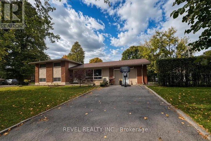10 AGINCOURT GARDENS, London South (South T), Ontario N5Z4E3