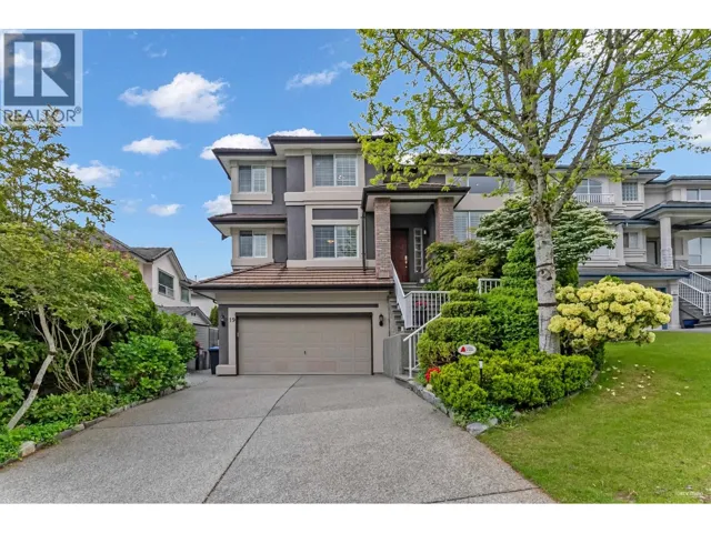 19 LINDEN COURT, Port Moody, British Columbia V3H5C1