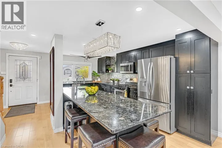 98 BARNICKE Drive, Cambridge, Ontario N3C3M4