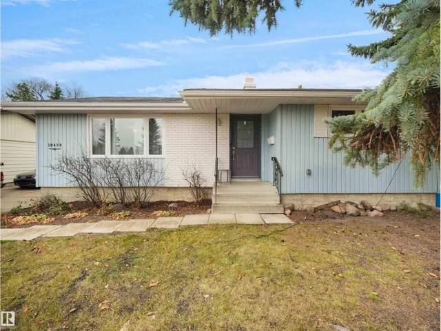 10439 37 AV NW, Edmonton, Alberta T6J2H9