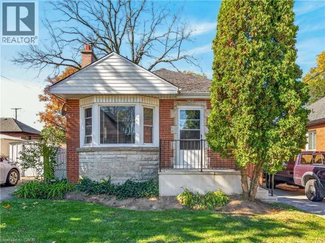 304 EAST 19TH Street, Hamilton, Ontario L9A4S7
