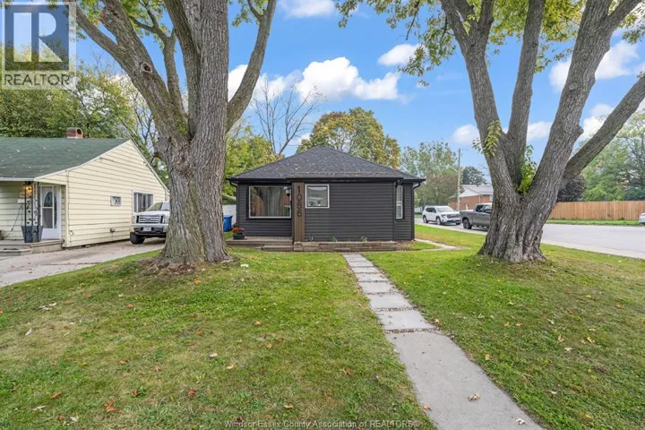 1086 BROCK STREET, Windsor, Ontario N9C2V2