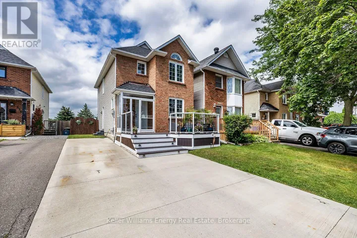 340 POMPANO COURT, Oshawa (Samac), Ontario L1K1M9