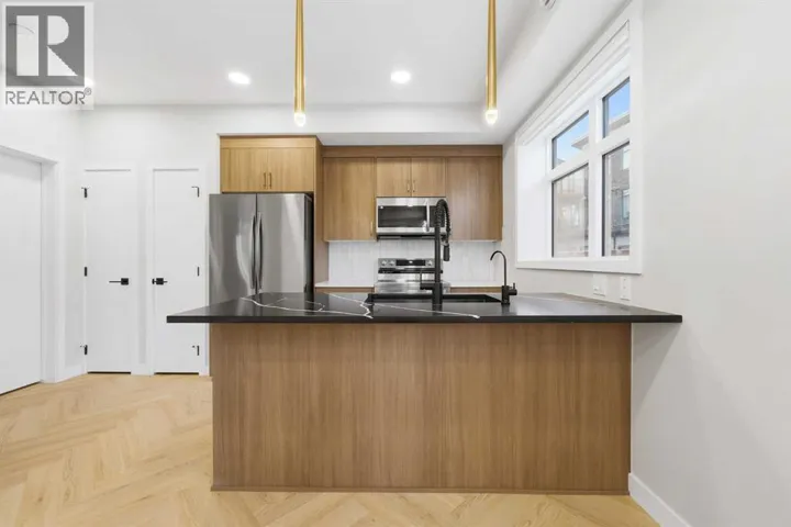 301, 562 Seton Circle SE, Calgary, Alberta T3M3Y5