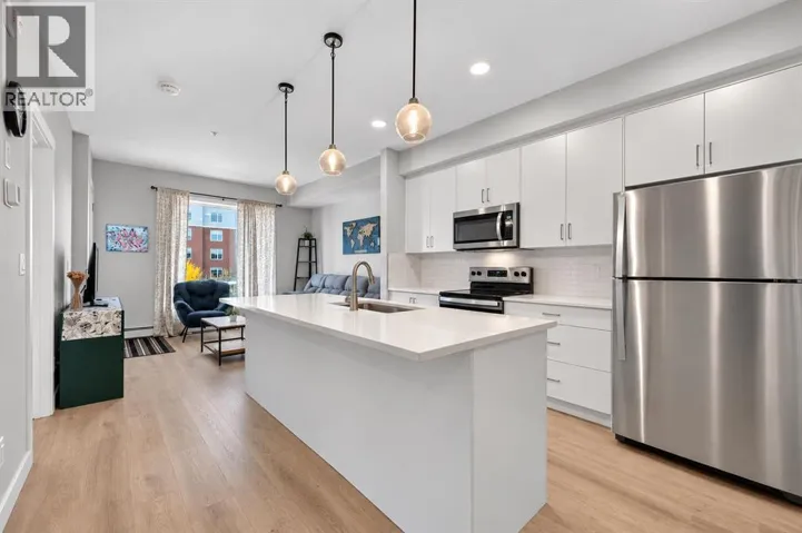 206, 700 Shawnee Square SW, Calgary, Alberta T2Y0Z6