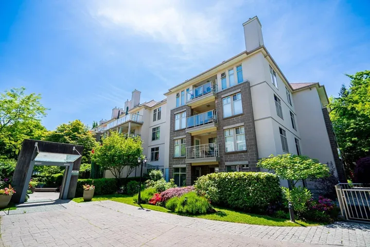 409 15340 19A AVENUE, Surrey, British Columbia V4A9W1