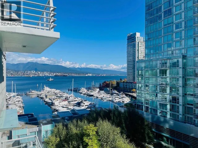 904 590 NICOLA STREET, Vancouver, British Columbia V6G3J8