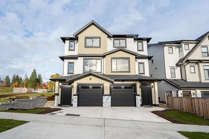 101 1840 165A STREET, Surrey, British Columbia V3Z9X5