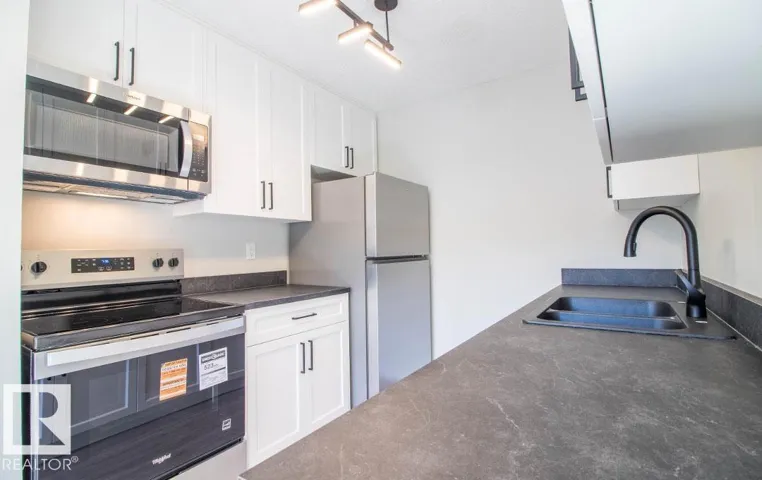 3129 139 AV NW, Edmonton, Alberta T5Y1R4
