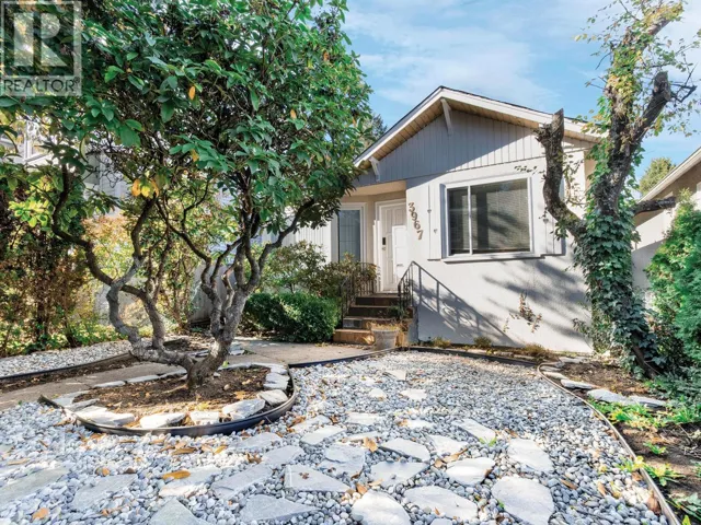 3967 DUNBAR STREET, Vancouver, British Columbia V6S2E3
