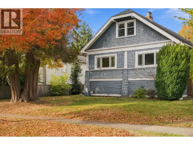 2071 W 44TH AVENUE, Vancouver, British Columbia V6M2G1