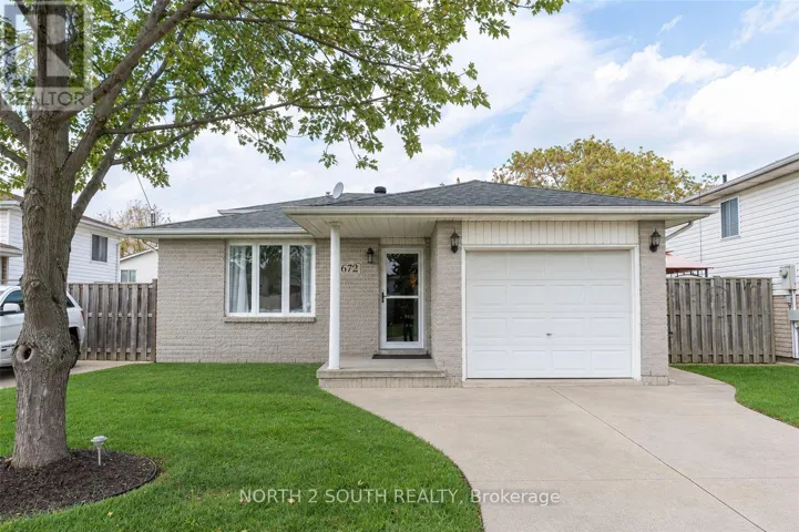 1672 FOSTER AVENUE, Essex, Ontario N8W5P9