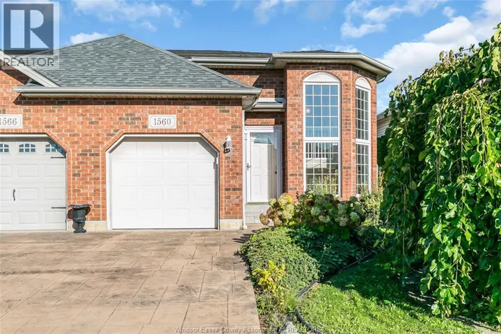 1560 LOVELL CRESCENT, LaSalle, Ontario N9H2M8