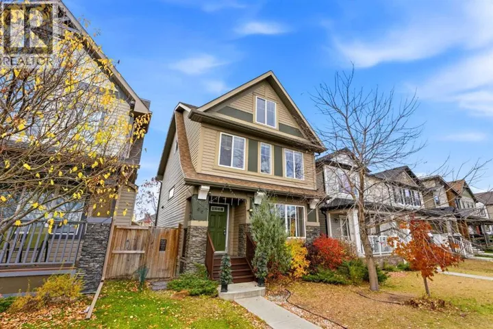 96 Copperpond Rise SE, Calgary, Alberta T2Z1J7