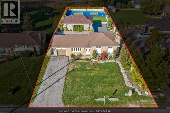 3050 BOUFFARD ROAD, LaSalle, Ontario N9H1W5