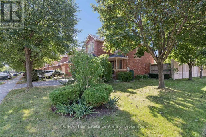 2524 LOGAN AVENUE, Oakville (RO River Oaks), Ontario L6H6S2
