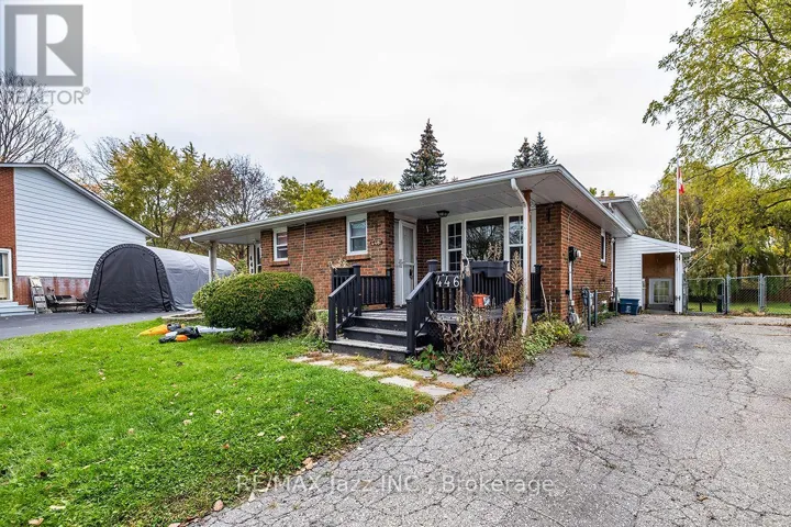 446 BREST COURT, Oshawa (Central), Ontario L1H5X8