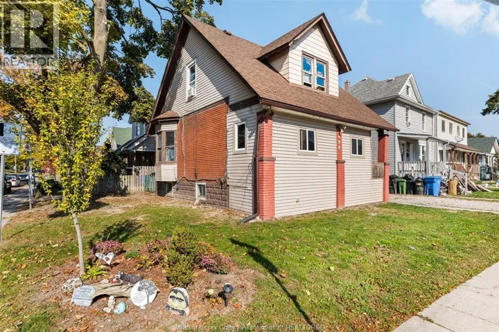 494 Caroline STREET, Windsor, Ontario N9A6A6