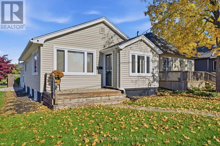 18 BRISCOE STREET W, London South (South E), Ontario N6J1L8