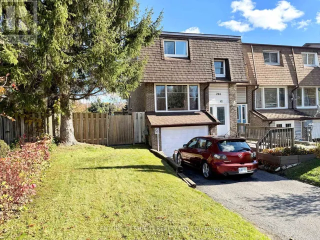 724 GLENGARRY BOULEVARD, Cornwall, Ontario K6H6E7