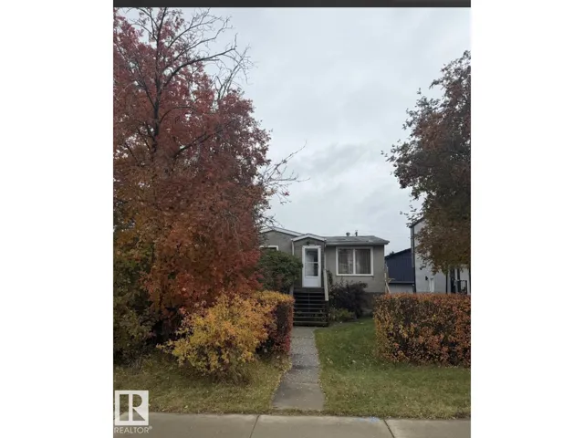 10833 152 ST NW, Edmonton, Alberta T5P1Z4