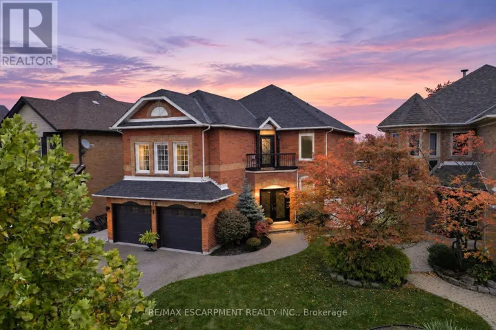 110 COVE CRESCENT, Hamilton (Lakeshore), Ontario L8E5A2