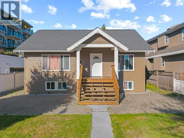2079 W 46TH AVENUE, Vancouver, British Columbia V6M2K8