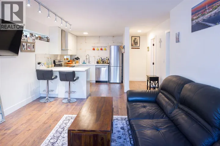 2 3250 W 4TH AVENUE, Vancouver, British Columbia V6K1R9