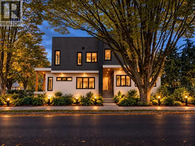 3638 PRINCE EDWARD STREET, Vancouver, British Columbia V5V1M5