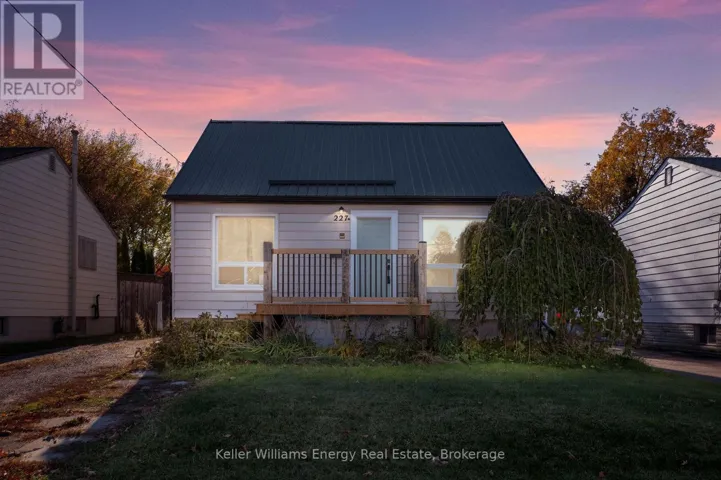 227 MARQUETTE AVENUE, Oshawa (Vanier), Ontario L1J1W3