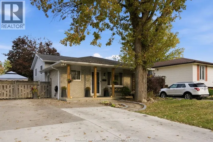 3792 BYNG RD, Windsor, Ontario N8W3J2