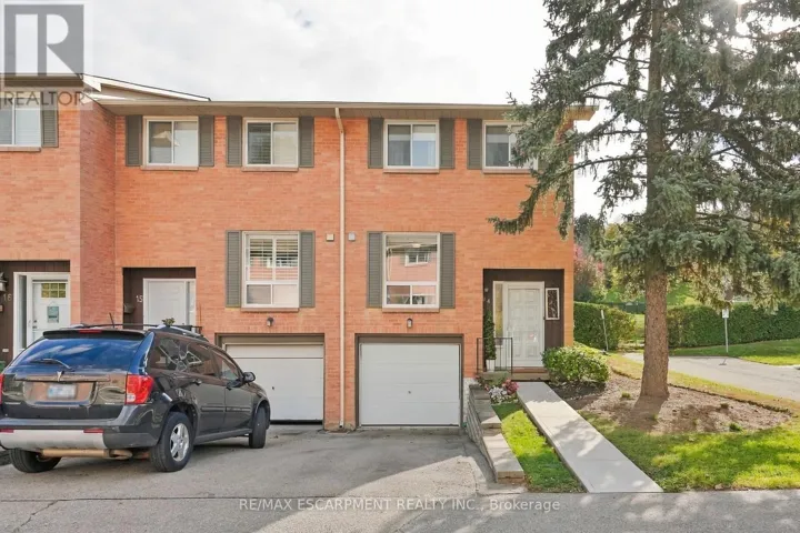 14 - 66 SUMMERCREST DRIVE, Hamilton (Stoney Creek), Ontario L8K6M6