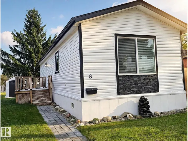 #8 12604 153 AV NW NW, Edmonton, Alberta T5X4M7