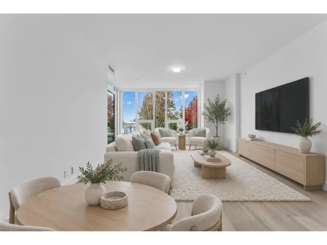 211 1342 JOHNSTON ROAD, White Rock, British Columbia V4B0C7