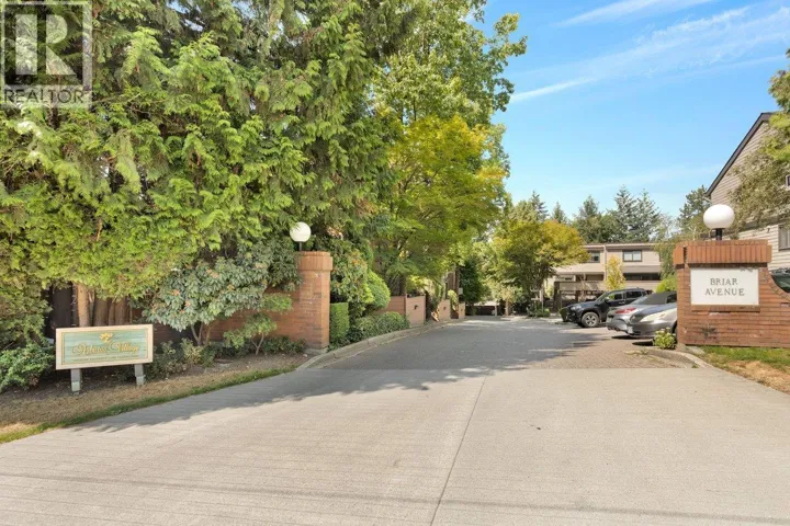 206 2140 BRIAR AVENUE, Vancouver, British Columbia V6L3E3