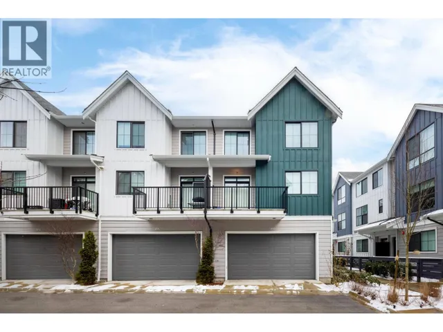 123 488 FURNESS STREET, New Westminster, British Columbia V3M0M1
