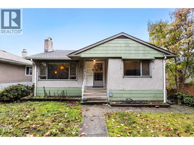 512 GARRETT STREET, New Westminster, British Columbia V3L3S6