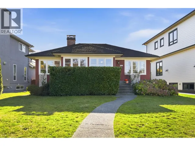 226 PEVERIL AVENUE, Vancouver, British Columbia V5Y2L4