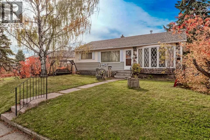1243 40 Avenue NW, Calgary, Alberta T2K0G5