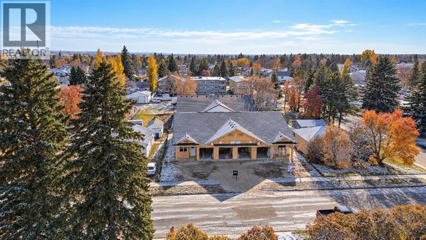 2, 5463 55 Avenue, Lacombe, Alberta T4L1M1